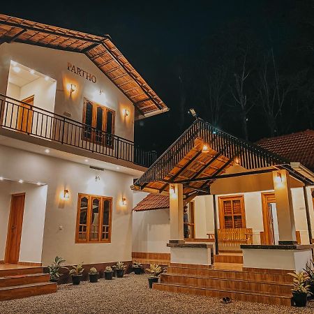 Partho Home Stay Padinjarathara ภายนอก รูปภาพ